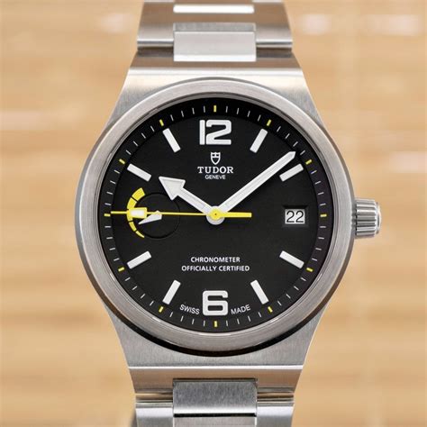 tudor watches north flag.